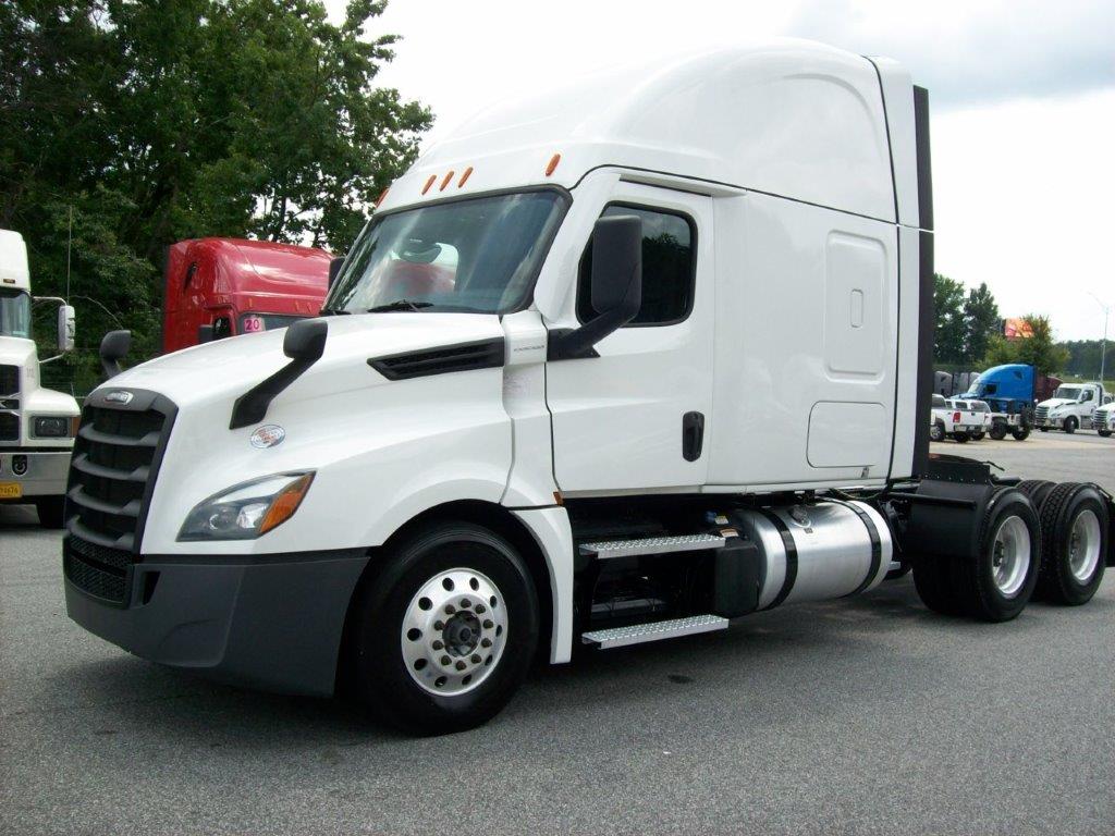 2023 Freightliner 126SLP