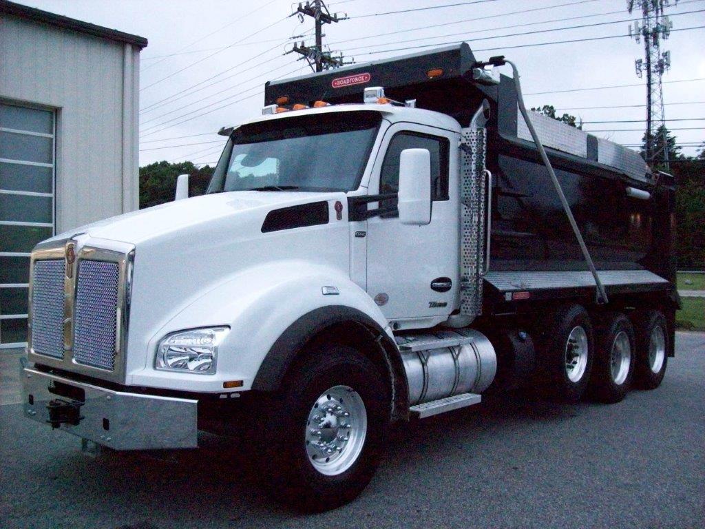 2024 Kenworth T880