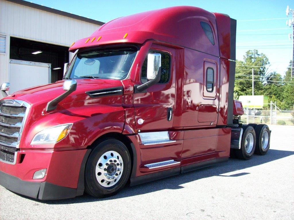 2022 FREIGHTLINER 126SLP