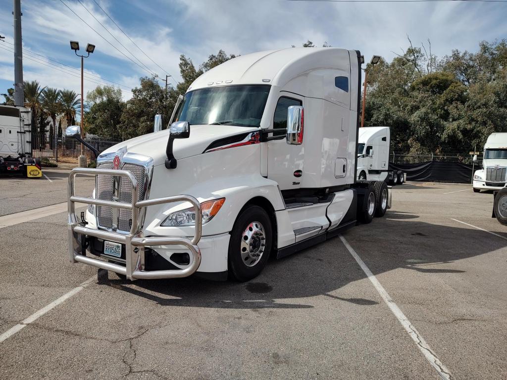 2023 Kenworth T680