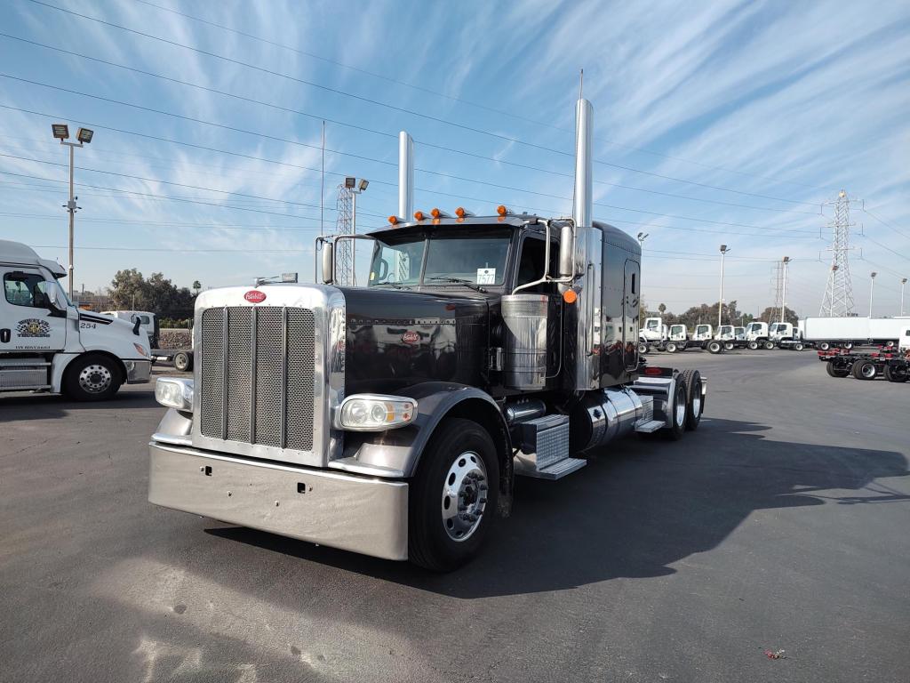 2019 PETERBILT 389