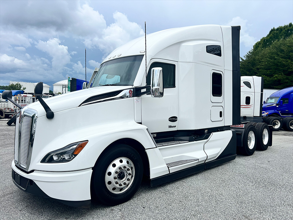 2023 KENWORTH T680