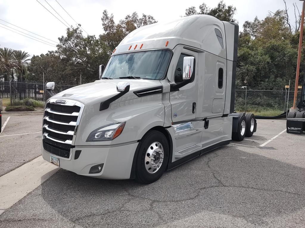 2025 FREIGHTLINER PT126SLP