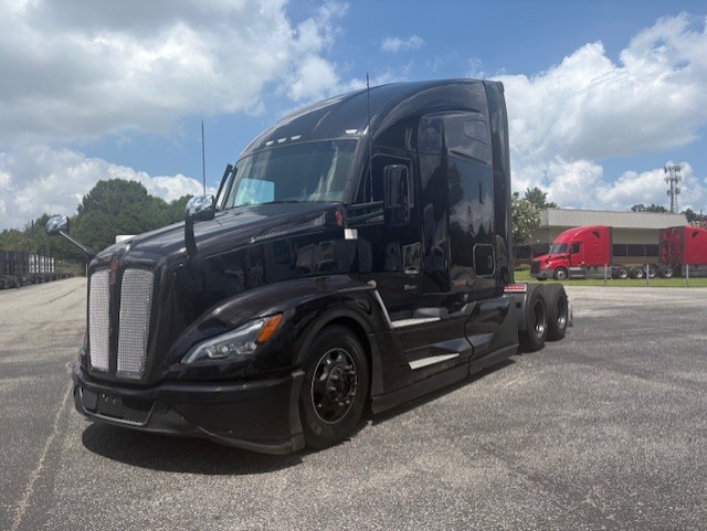 2024 Kenworth T680