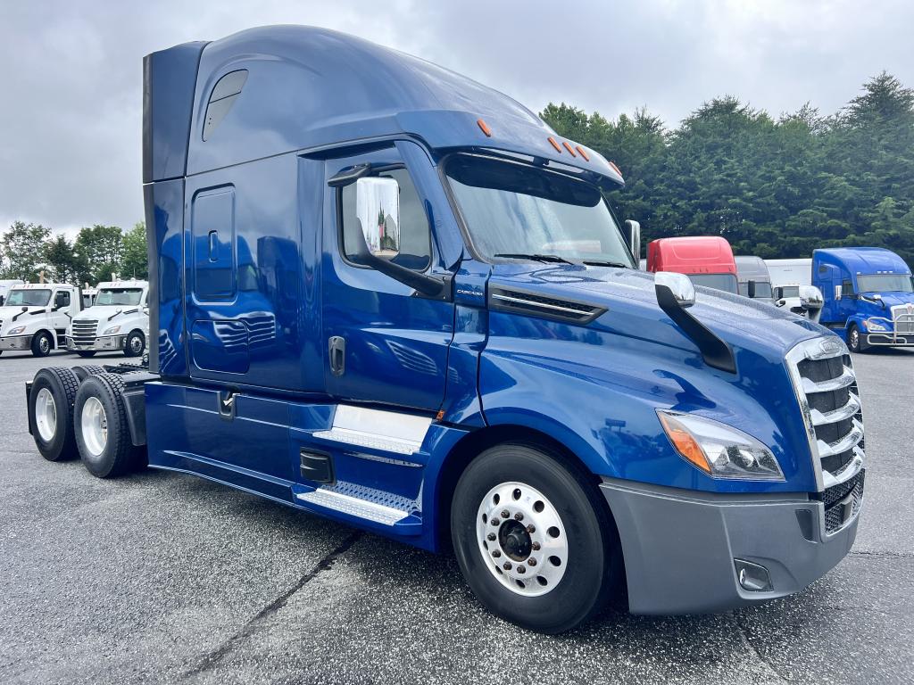 2023 Freightliner PT126SLP