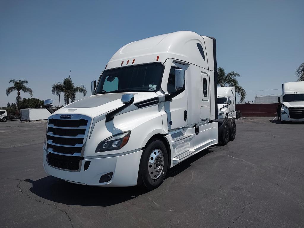2023 Freightliner 126SLP