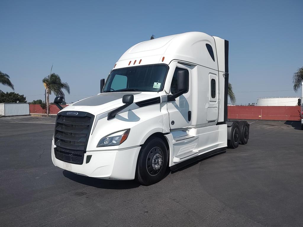 2024 Freightliner PT126SLP