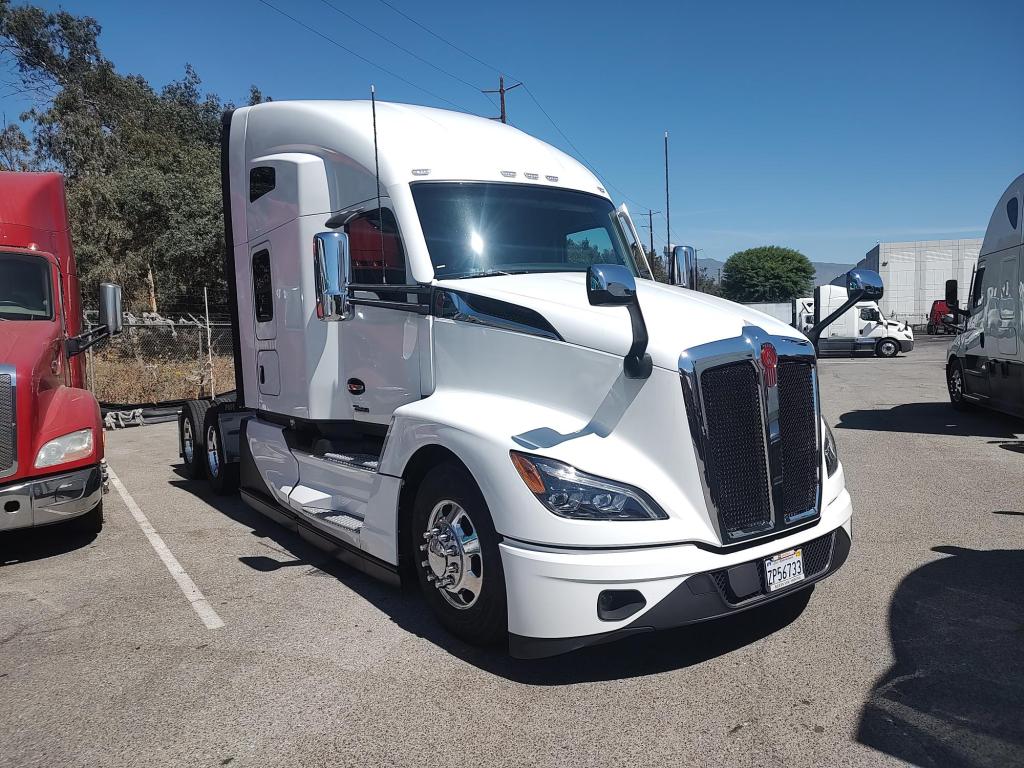 2024 Kenworth T680