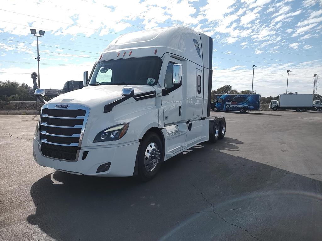 2022 Freightliner PT126SLP